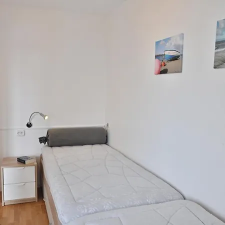 Marina Schwalbennest Apartment *